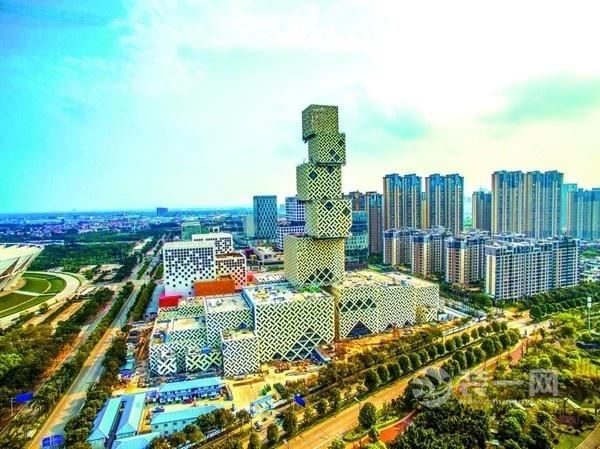 2016中国10大丑陋建筑之广东佛山新城文化中心“坊塔”建筑群