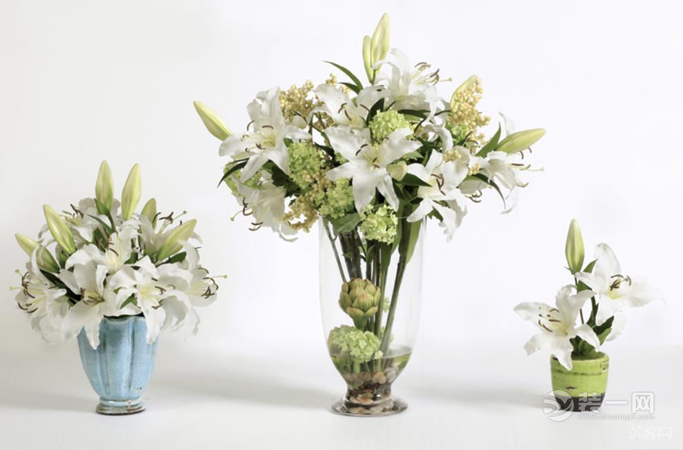 装修网分享花瓶插花的10种技巧