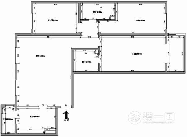 110平米三居室户型图