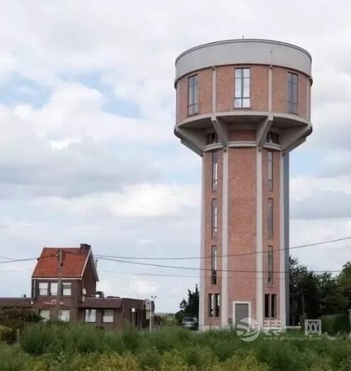 比利时设计师4.3万美元买下旧水塔 5年爆改价值210万