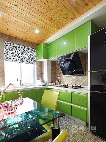 六安家装给生活一点颜色 多彩开放式厨房设计