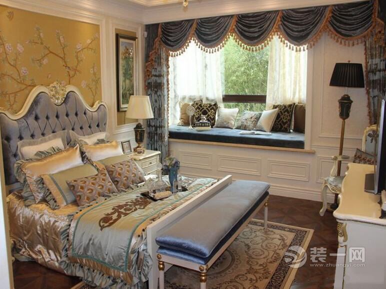 欧式奢华风格卧室装修设计效果图