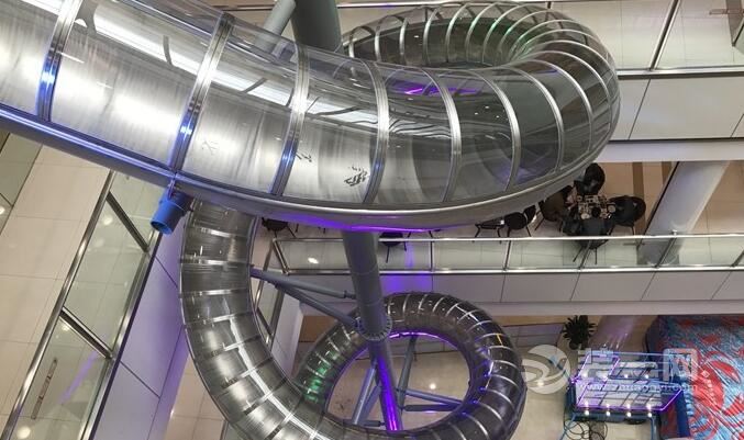 创意商场装修设计 重庆现商场滑梯4楼到1楼仅需12秒