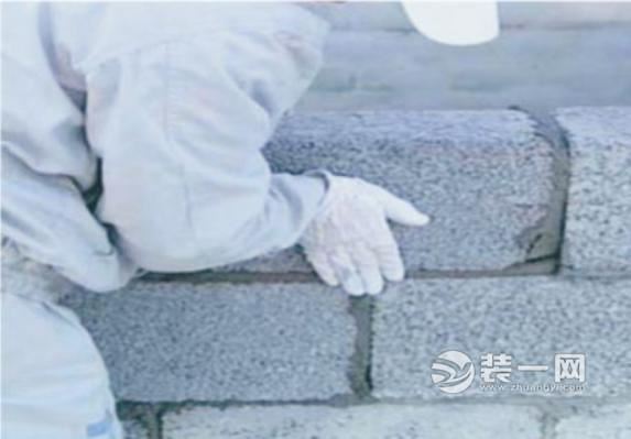 石家庄装修公司全面详解：混凝土多孔砖施工工艺流程