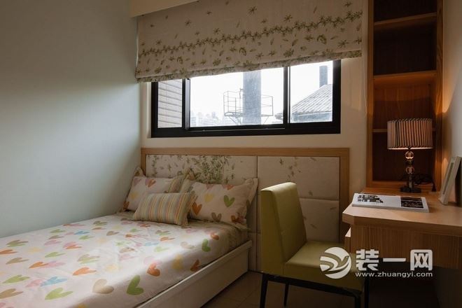 两居室装修 重庆绿地海外滩户型图60平米小户型样板房