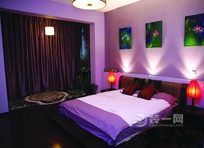 紫色卧室效果图