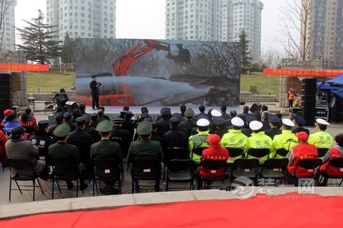 违建大杂院安全隐患颇多 北京石景山首次网络直播拆违