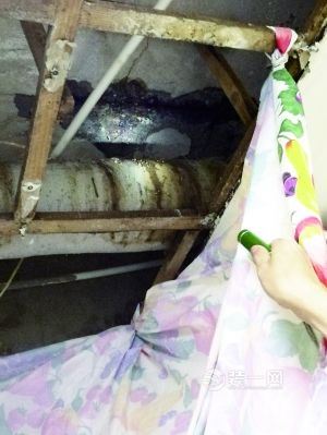 北京某小区地下室漏水业主私关水闸 屋顶因浸水塌掉