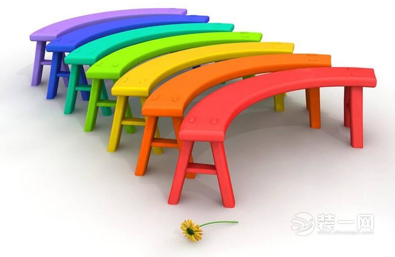 彩色板凳
