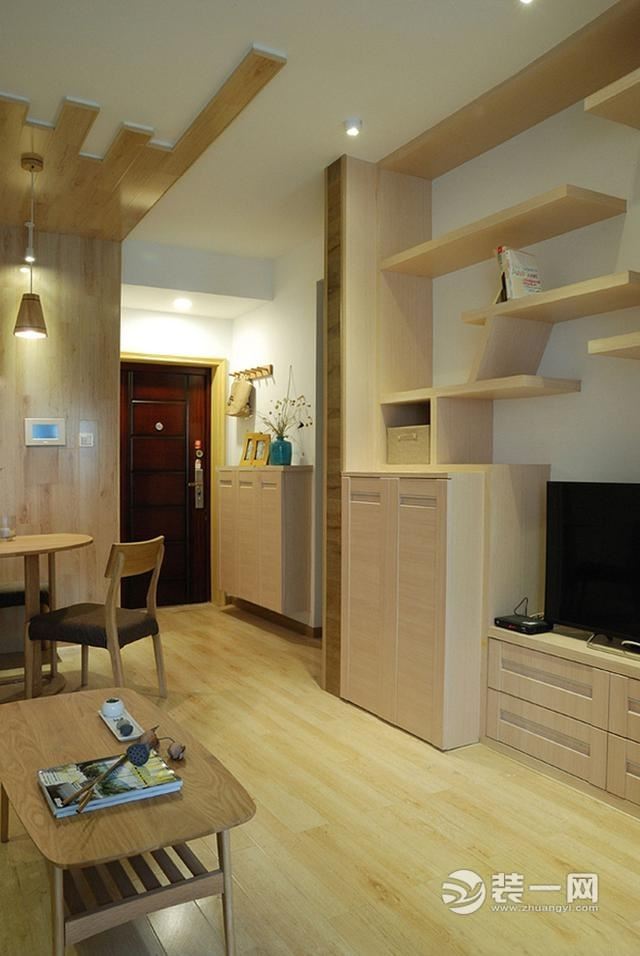68平米现代风格原木色两居室装修效果图