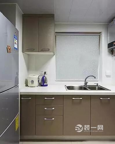72㎡三居室小户型装修冰箱效果图