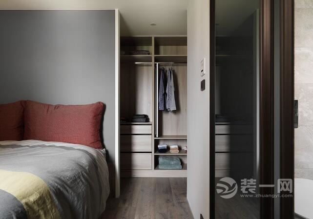 工业风格艺术设计 木皮与撞色的单身公寓装修效果图
