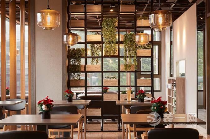 工业风格餐厅装修效果图 舒适明亮光线下展现冲突之美