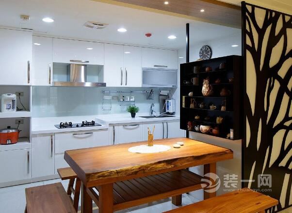 半开放式厨房设计 南京雍福龙庭日式禅风装修效果图