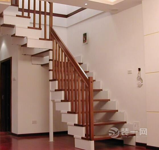 跃层楼梯设计技巧