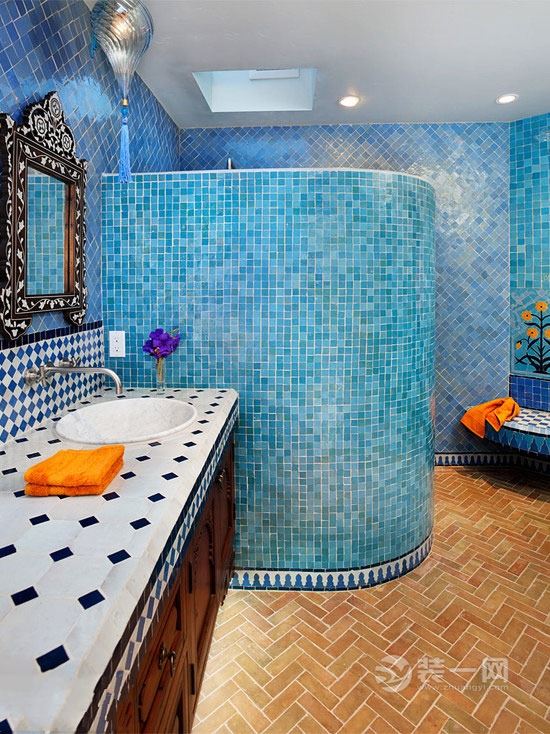 蓝色瓷砖营造海洋气息 天津装饰公司11款卫浴案例图
