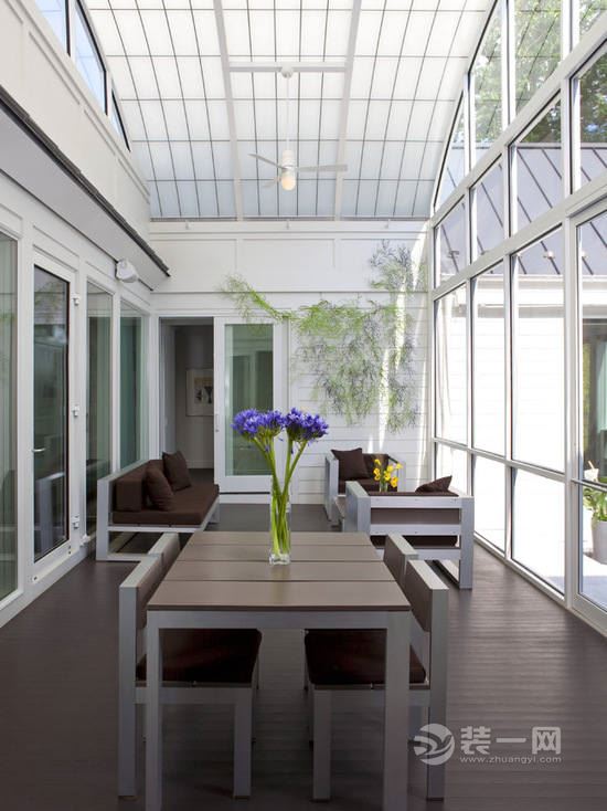 天津装修网8款大户型阳台设计方案 魅力的自然元素