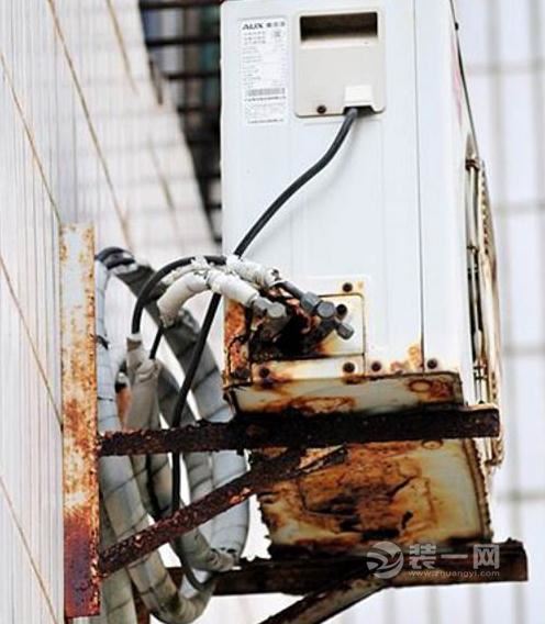 你家的空调支架安全吗?空调支架生锈老化更换安装需谨记