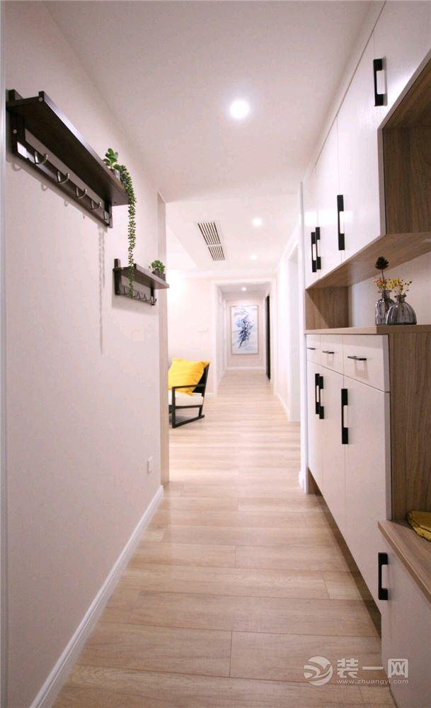 宁波香河湾小区简欧风格三居室装修设计案例