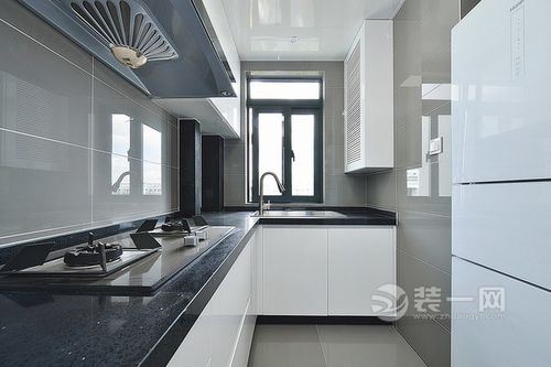 厨房装修效果图 广州装饰公司荐89平米小三房装修效果图