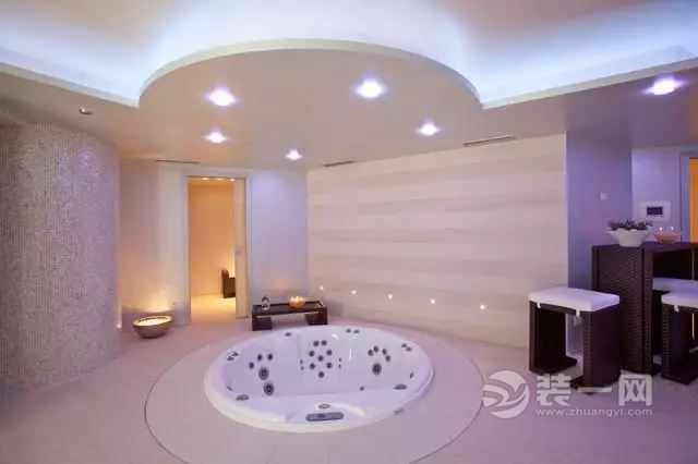 重庆300平欧式别墅顶层装修 自建泳池+超大卫浴间