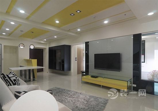 黄色为主色调 天津装饰公司93平米时尚个性装修案例--客厅