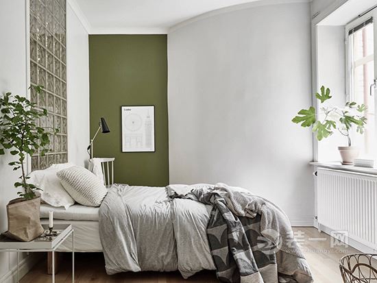 灰绿色遇上藤编工艺 包头装修网分享北欧极简风案例：次卧室