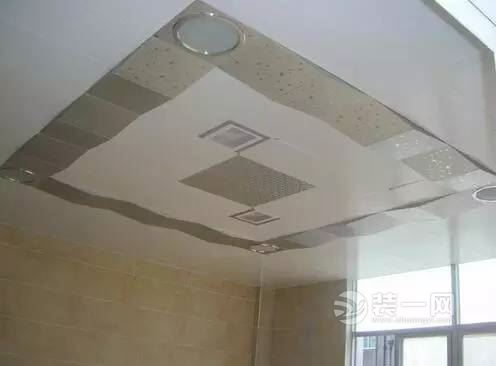卫生间铝扣板吊顶该如何挑选和保定装修来学习下