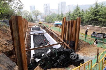 屋顶建花园变雨为宝