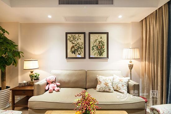 87平米两居室温馨实用便利美式家 绵阳装修公司推荐：客厅
