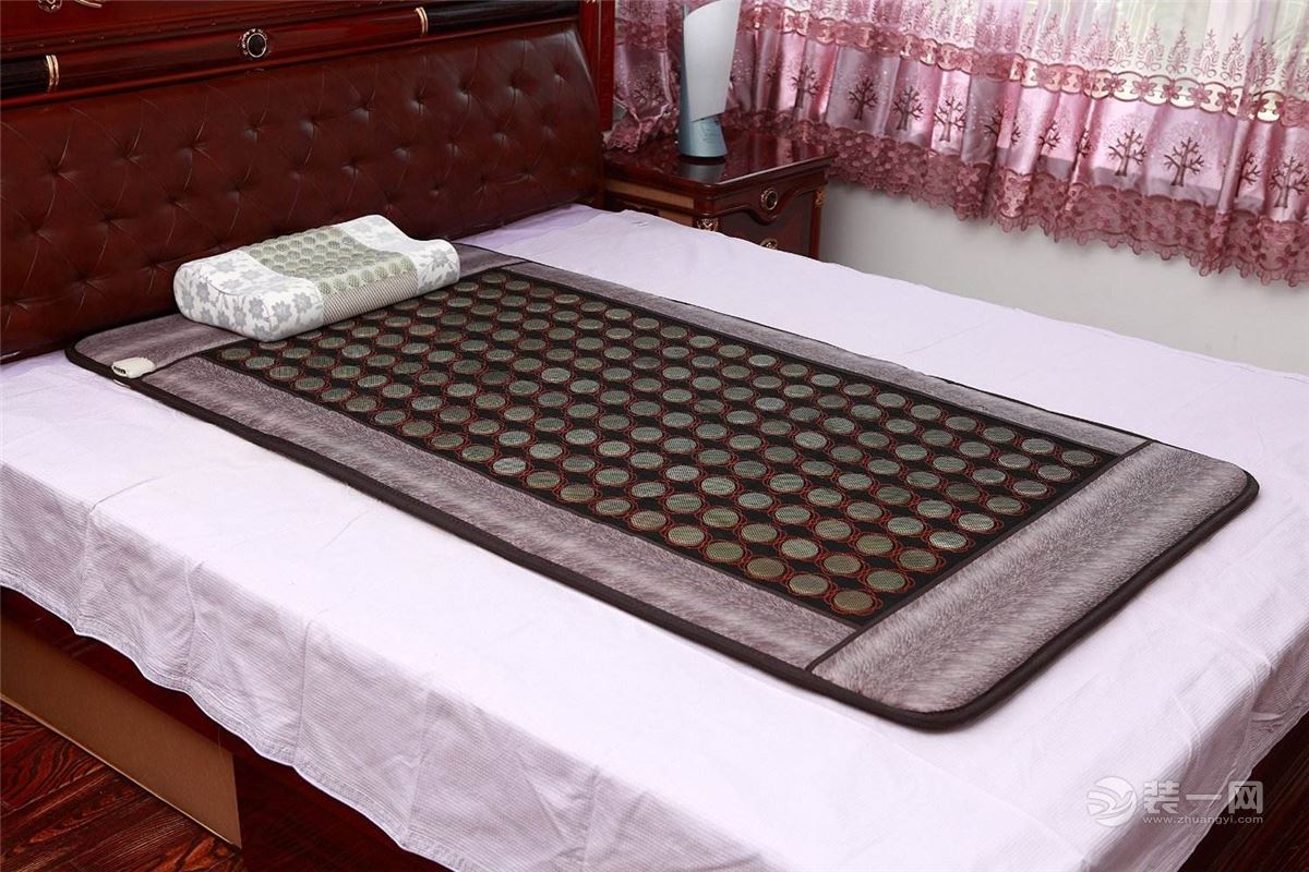 玉石床垫使用方法 玉石床垫的功效 - 装修知识 - 九正家居网
