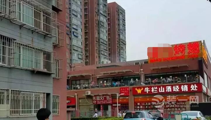 占用小区二楼天台装修成烤吧 北京某串店被居民投诉