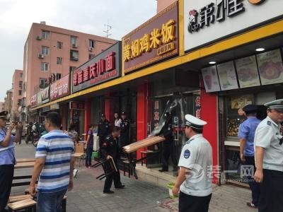 请门口锅入屋 呼和浩特回民区牛街店面装修提高档次