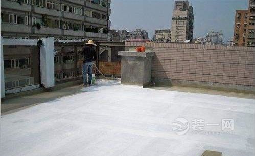 工人屋顶施工滑落被高空救援 合肥装修安全事项大全