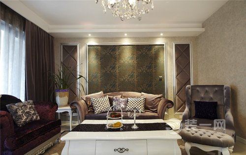 合肥文一·名门湖语132.17平米欧式风格装修案例——沙发背景墙设计