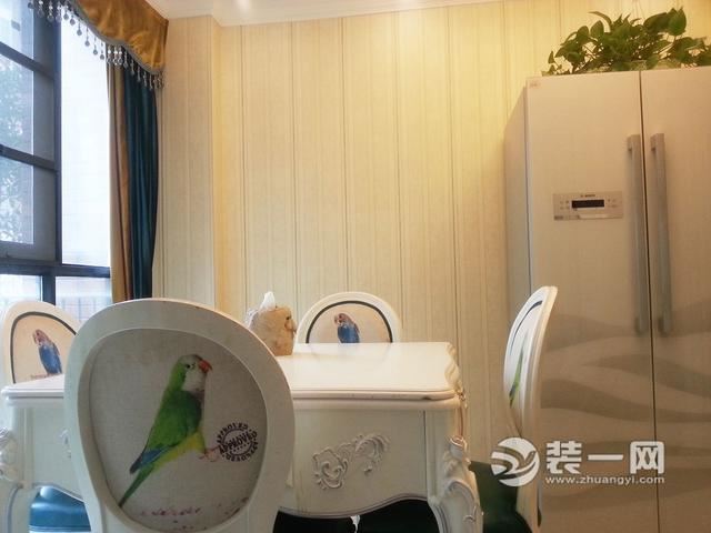 武汉装修公司融侨城129平米三居室欧式风格餐厅装修实景图