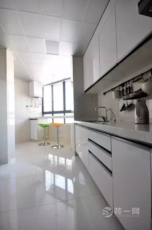 165平米不规则户型新中式风格厨房装修实景图