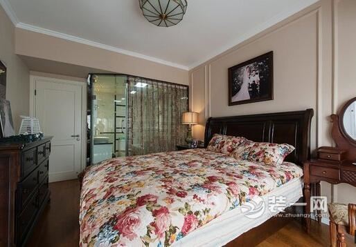 太原保利香槟国际128平三居现代简约卧室装修效果图