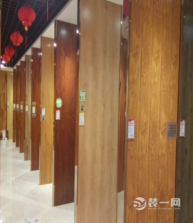 鲁公大宅装饰相声专场都坐下听相声啦