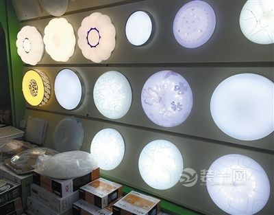 家用吸顶灯装饰灯具