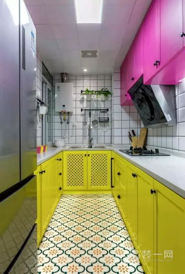 90平米现代简约风格厨房装修实景图