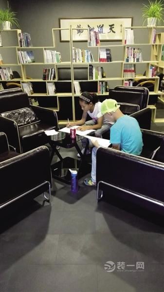青城驿站成市民看书学习的好地方
