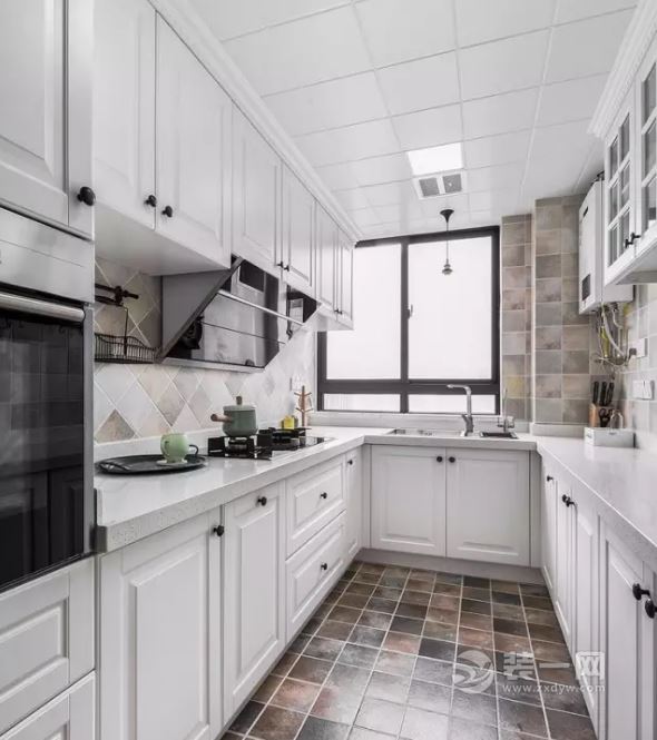 140平美式四居室厨房装修效果图
