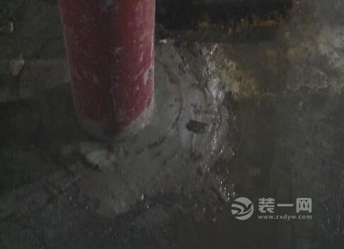 重庆某小区地下车库被淹