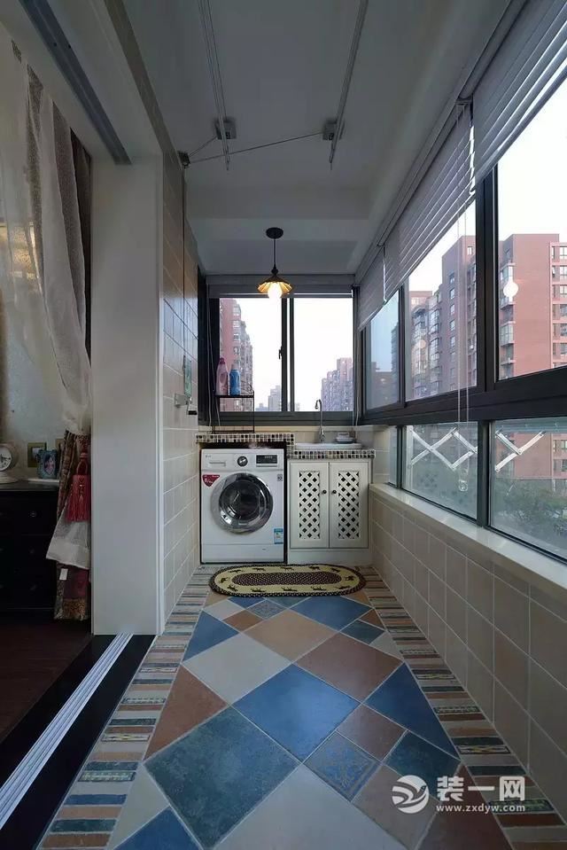 洗衣机放阳台装修效果图