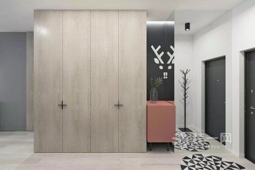 114平米三居室日韩风格设计衣柜图片