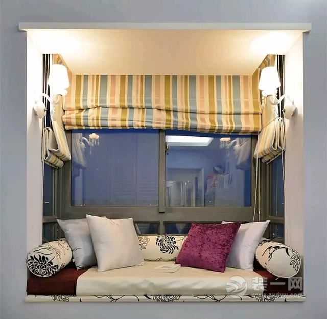 现代欧式风格卧室飘窗装修实景图