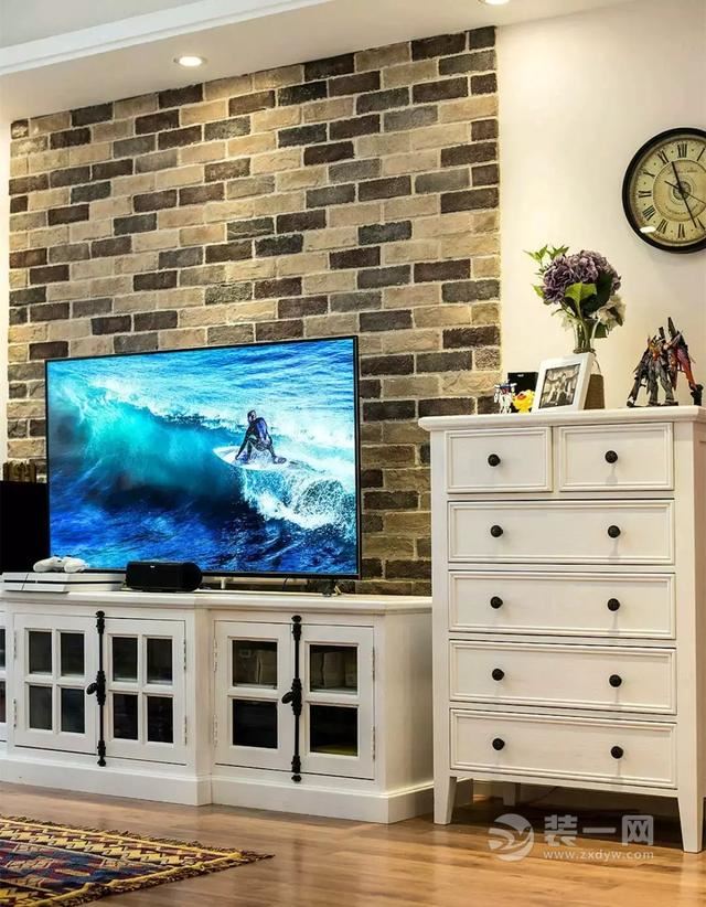 美式法式混搭风格客厅电视墙装修效果图