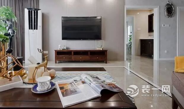 郑州130平现代简美三室两厅客厅装修案例