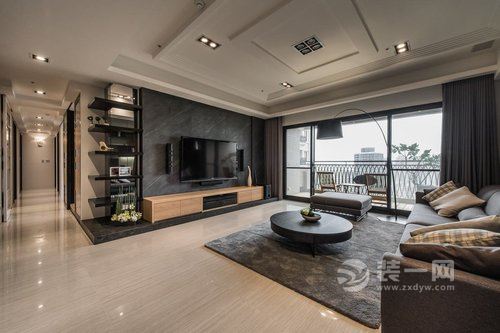 140平三居室日韩风格装修案例 客厅图